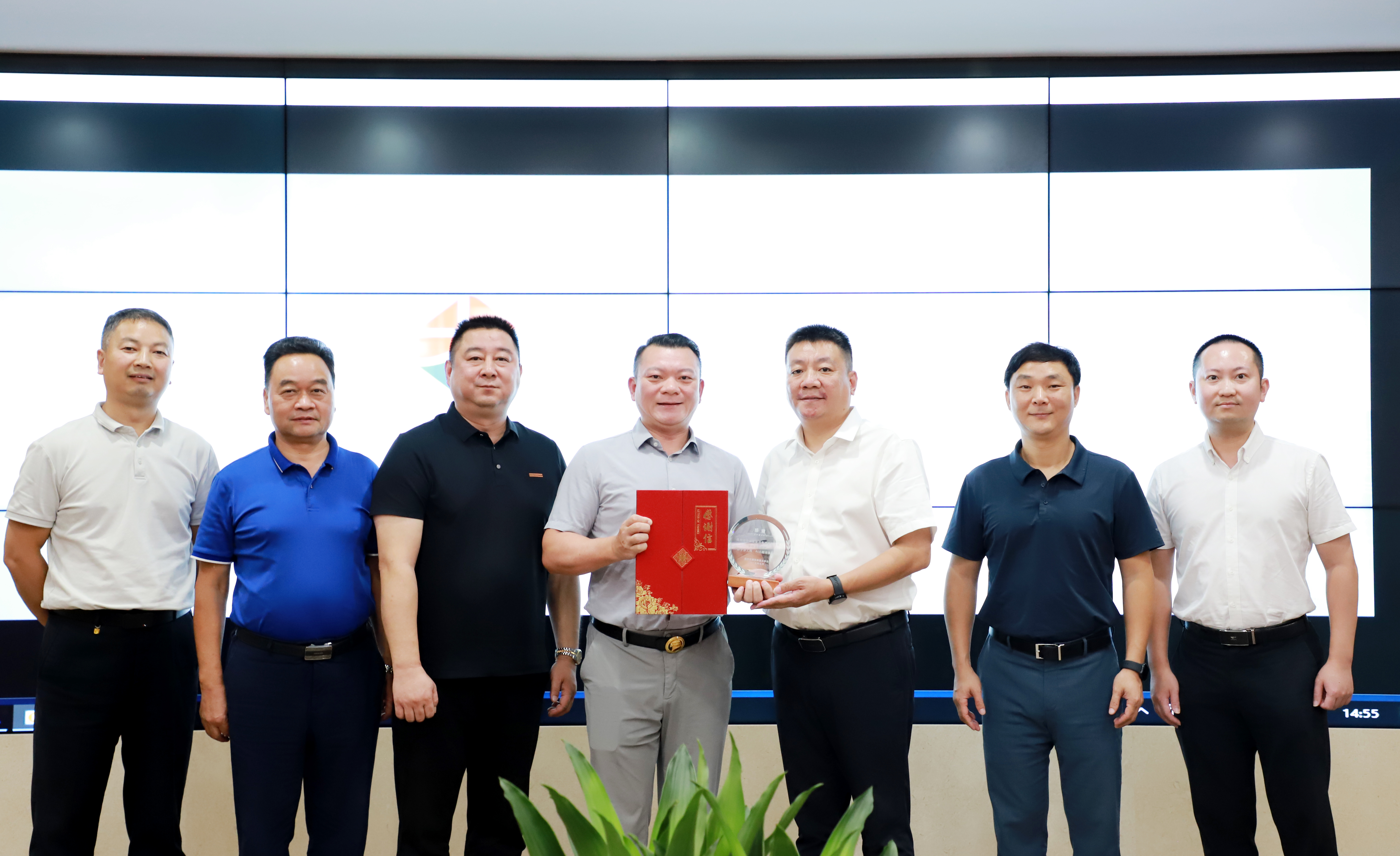 助力‘AI 市集’建設，中深裝集團獲福保街道感謝信